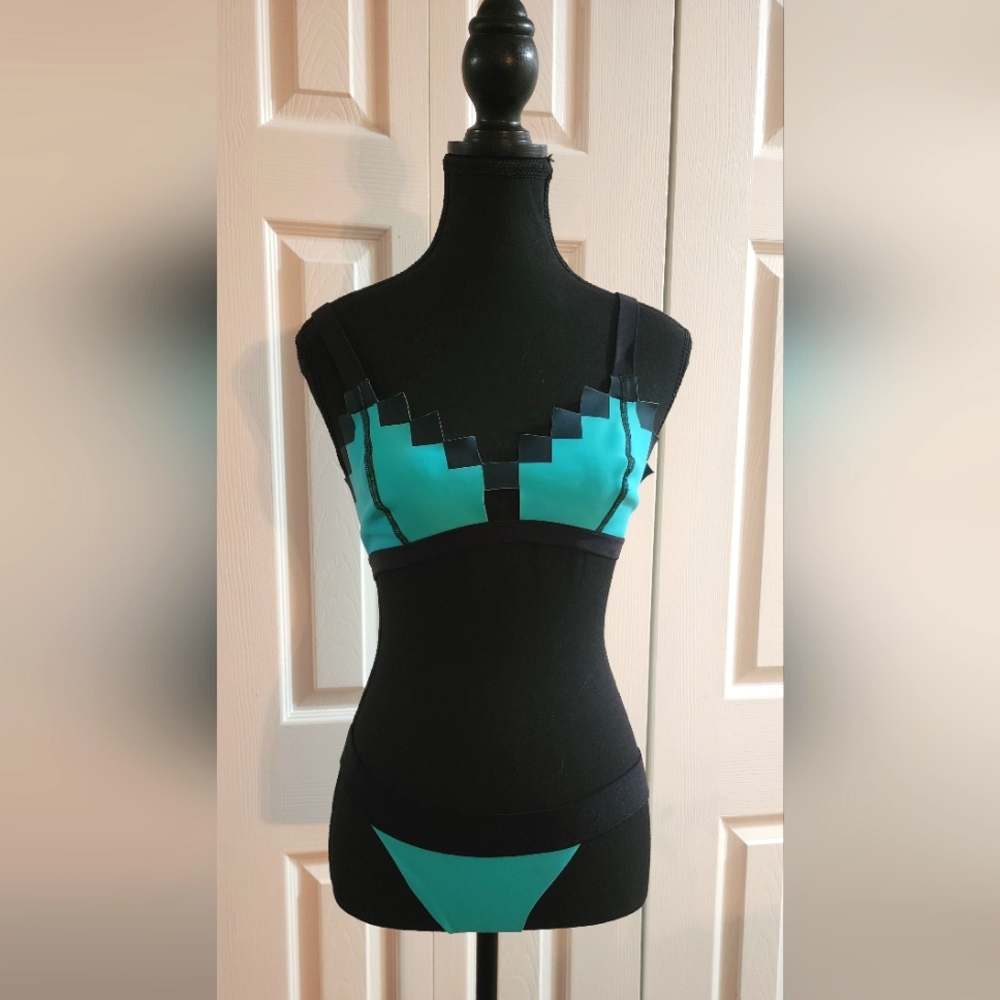 Pixel Bikini